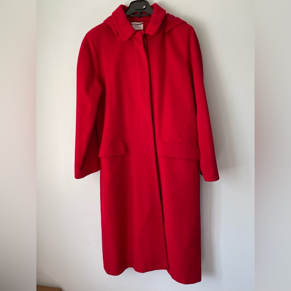 HOLIDAY SPECIAL SALE ‼️EUC Barney’s New York wool/ cashmere/nylon coat with hood